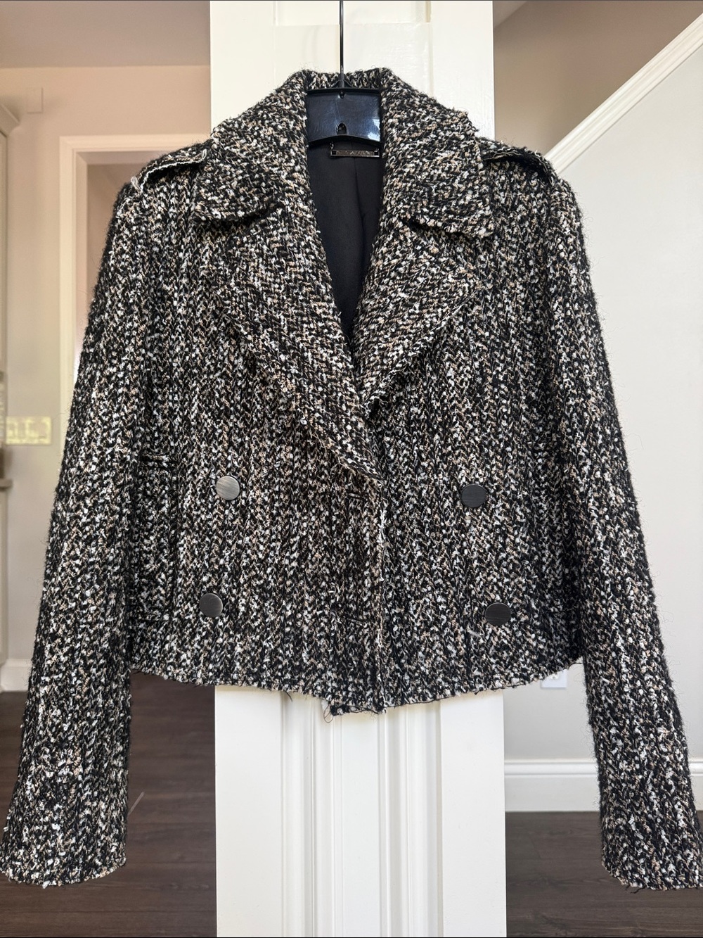 T Tahari Wool-Blend Tweed Cropped Double-Breasted Jacket Black Tan Silver/Gray 4